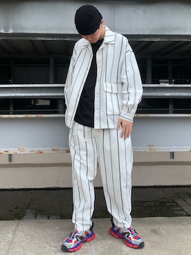 「WHITELAND（ホワイトランド）のWHITELAND/ホワイトランド/リネンシャツ（シャツ/ブラウス）」を使った、山田 統生さん（メンズ・182cm）の夏コーディネート