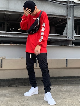 「袖プリント」｜山田 統生さん（メンズ・182cm）の夏コーディネート