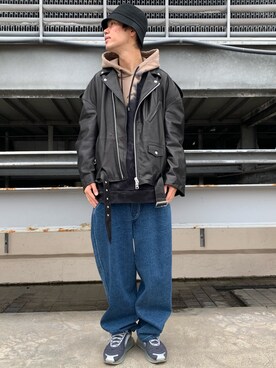 「L.H.P Private Brand（エルエイチピープライベートブランド）のアイテム（トップス）」を使った、山田 統生さん（メンズ・182cm）の秋コーディネート