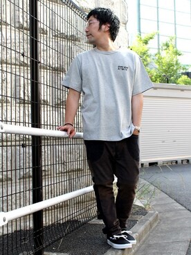 「ink（インク）のアイテム（パンツ）」を使った、中井　皓次さん（メンズ・166cm）の春コーディネート