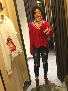 「myselfのアイテム（ニット/セーター、レッド系）」を使った、チョコさん（レディース）の春コーディネート