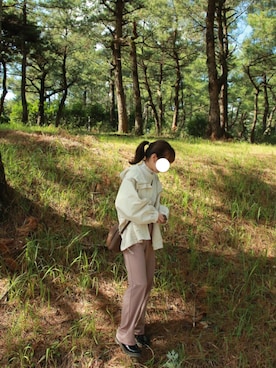 「RAY CASSIN（レイカズン）のアイテム（マウンテンパーカー）」を使った、natsume.さん（レディース・154cm）の秋コーディネート
