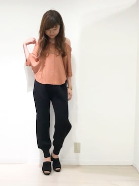 「KLASSE14（クラスフォーティーン）のアイテム」を使った、OSMOSIS天王寺ミオ店さん（レディース・167cm）の春コーディネート