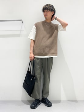 「LAKOLE（ラコレ）のアイテム（ベスト）」を使った、Takuさん（メンズ・180cm）の春コーディネート