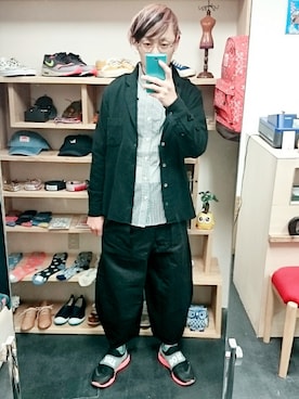 「STORES.jp（ストアーズドットジェーピー）のアイテム（シャツ/ブラウス）」を使った、yusuke さん（メンズ・170cm）の春コーディネート