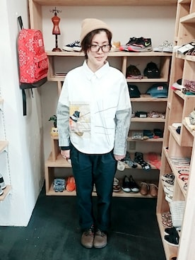 「STORES.jp（ストアーズドットジェーピー）のアイテム（シャツ/ブラウス）」を使った、yusuke さん（メンズ・170cm）の春コーディネート