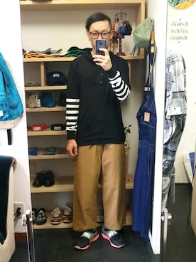 「アイテム（スニーカー、その他）」を使った、yusuke さん（メンズ・170cm）の秋コーディネート