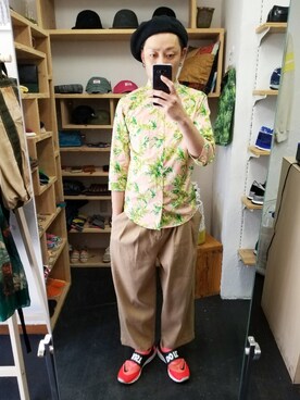 「STORES.jp（ストアーズドットジェーピー）のアイテム（シャツ/ブラウス）」を使った、yusuke さん（メンズ・170cm）の春コーディネート