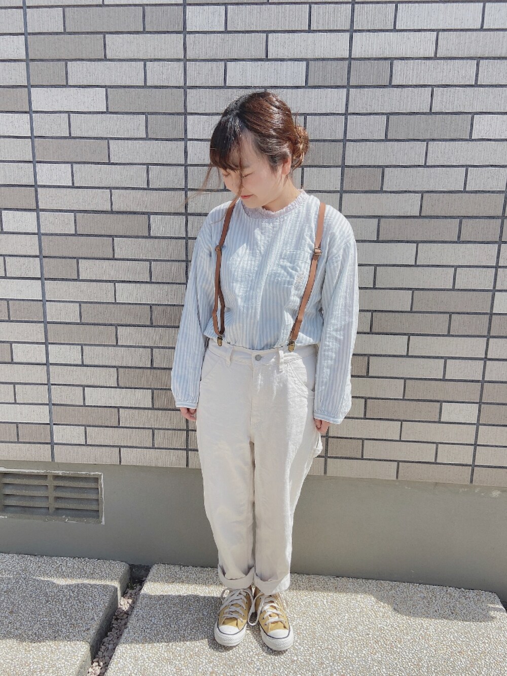 「Samansa Mos2、moomin、GU、SM2、春コーデ、converse、おしゃれさんと繋がりたい」｜「CONVERSEの【WEB限定】CONVERSE（コンバース）ハイカットスニーカー（スニーカー、イエロー系）」を使った、祐香さん（レディース・147cm）の春コーディネートの1枚目の写真