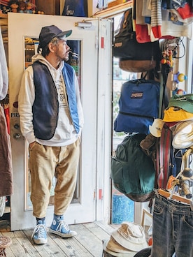 「アイテム（ベスト）」を使った、ataco garageさん（メンズ・173cm・40代）の冬コーディネート