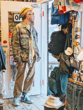 「アイテム（ミリタリージャケット）」を使った、ataco garageさん（メンズ・173cm・40代）の冬コーディネート