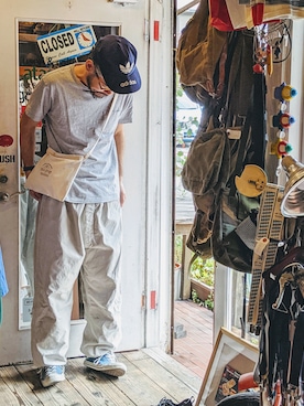 「アイテム（カーゴパンツ）」を使った、ataco garageさん（メンズ・173cm・30代）の春コーディネート