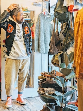 「--（--）のアイテム（スタジャン）」を使った、ataco garageさん（メンズ・173cm）の冬コーディネート