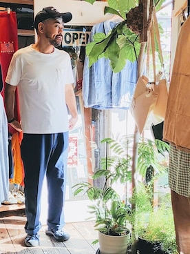 「--（--）のアイテム（チノパンツ）」を使った、ataco garageさん（メンズ・173cm）の秋コーディネート