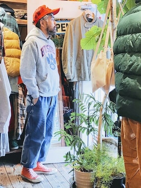 「Russell Athletic（ラッセルアスレティック）のアイテム（パーカー）」を使った、ataco garageさん（メンズ・173cm）の冬コーディネート