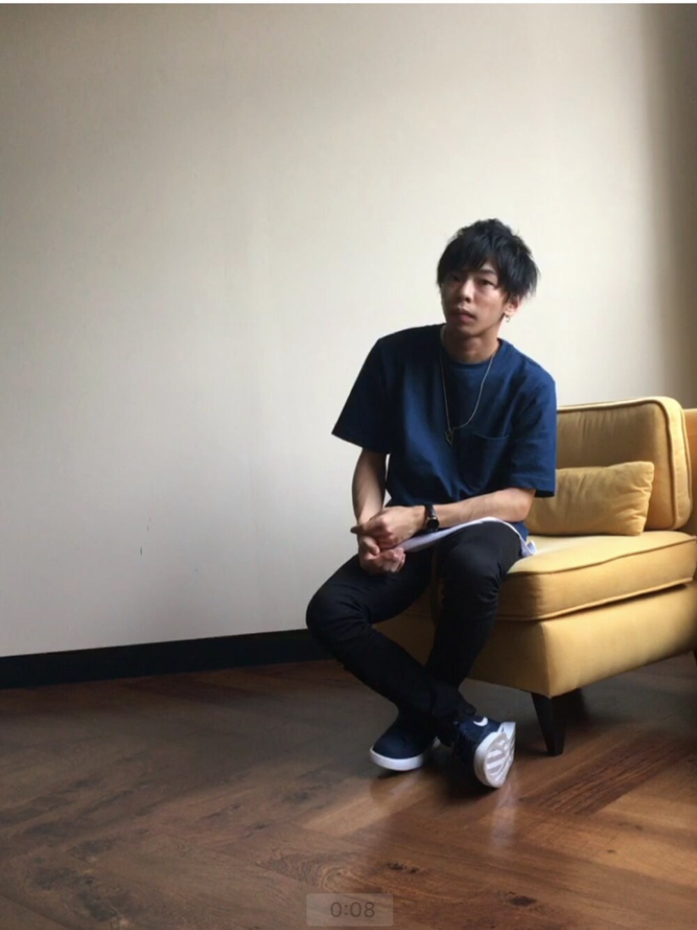 「ootd、大人カジュアル、デニム、ラフ、プチプラ、レイヤードスタイル、Tシャツ、黒、NIKE、シンプル」｜「NIKEのNIKE/ナイキ GTS 16 TXT（スニーカー、ブルー系）」を使った、もきゅもきゅさん（メンズ・166cm）の秋コーディネートの1枚目の写真