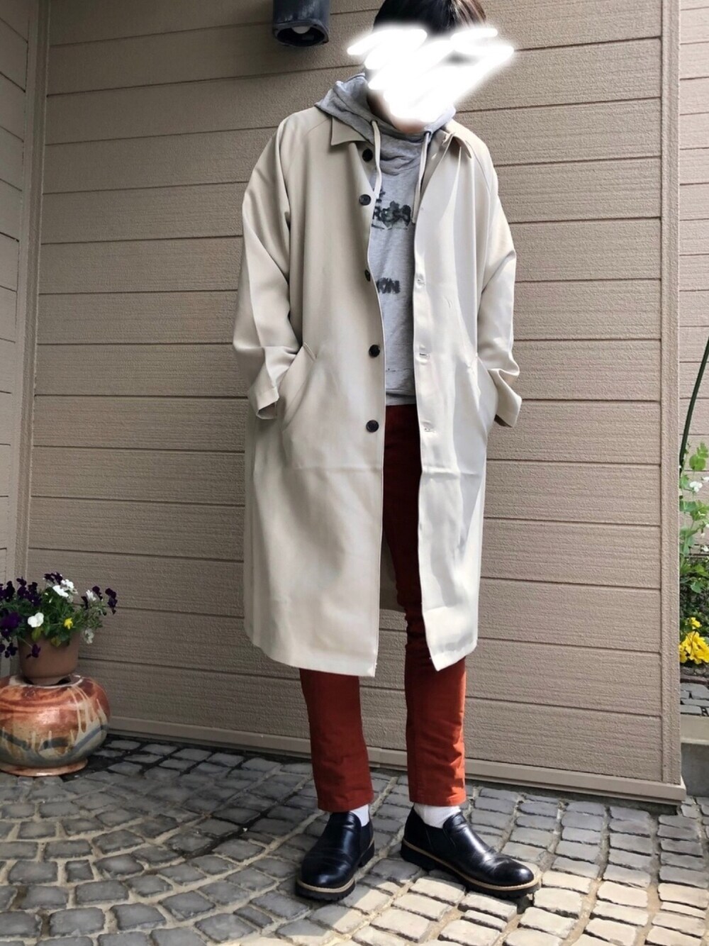 「はるコーデ、シンプルコーデ、カジュアル、プチプラ、おしゃれさんと繋がりたい、休日スタイル、大人カジュアル、ZARA、パーカー」｜「ZARAのアイテム（パーカー、グレー系）」を使った、UMEさん（メンズ・178cm）の春コーディネートの1枚目の写真