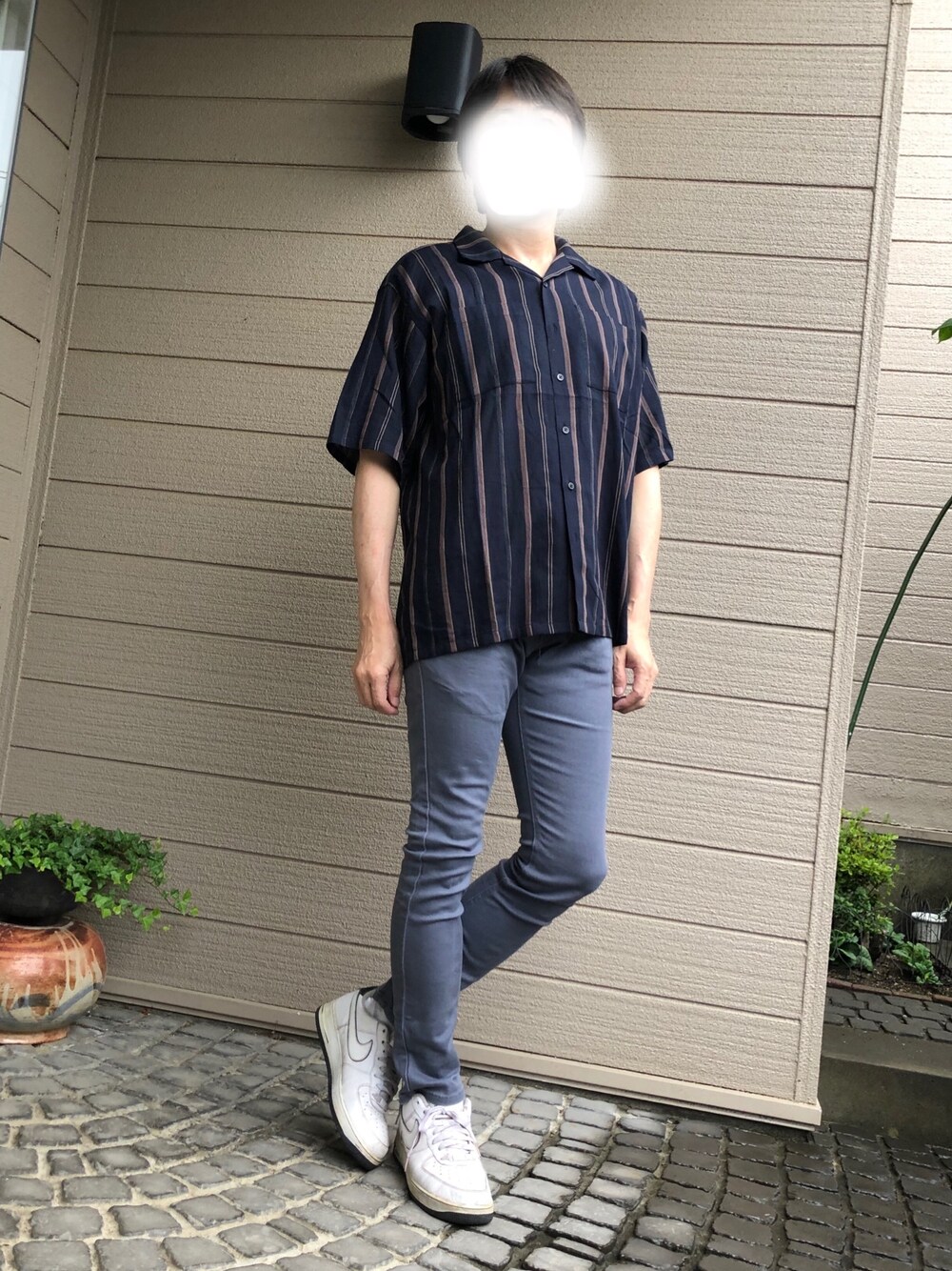 「シャツ好き集まれ、カジュアルコーデ、シンプルコーデ、大人カジュアル、休日スタイル、ビッグシルエット、プチプラコーデ、オープンカラーシャツ、スキニー、おしゃれさんと繋がりたい」｜「RAGEBLUEのナイアガラストライプシャツ/876031（シャツ/ブラウス、ブルー系）」を使った、UMEさん（メンズ・178cm）の夏コーディネートの1枚目の写真