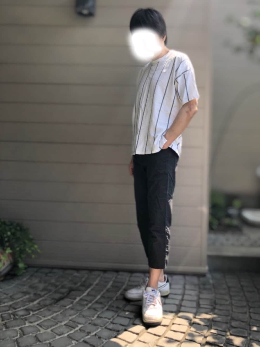 「オーバーサイズ、ビッグシルエット、きれいめカジュアル、ブラック、ストライプ、Tシャツ、休日スタイル、カジュアル、お洒落さんとつながりたい」｜「CIAOPANICのアイテム（Tシャツ/カットソー、ホワイト系）」を使った、UMEさん（メンズ・178cm）の夏コーディネートの1枚目の写真