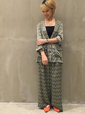「柄×柄」｜「アイテム（その他アウター）」を使った、JOURNAL STANDARD relume 西宮ガーデンズ店スタッフさん（レディース・155cm）の春コーディネート