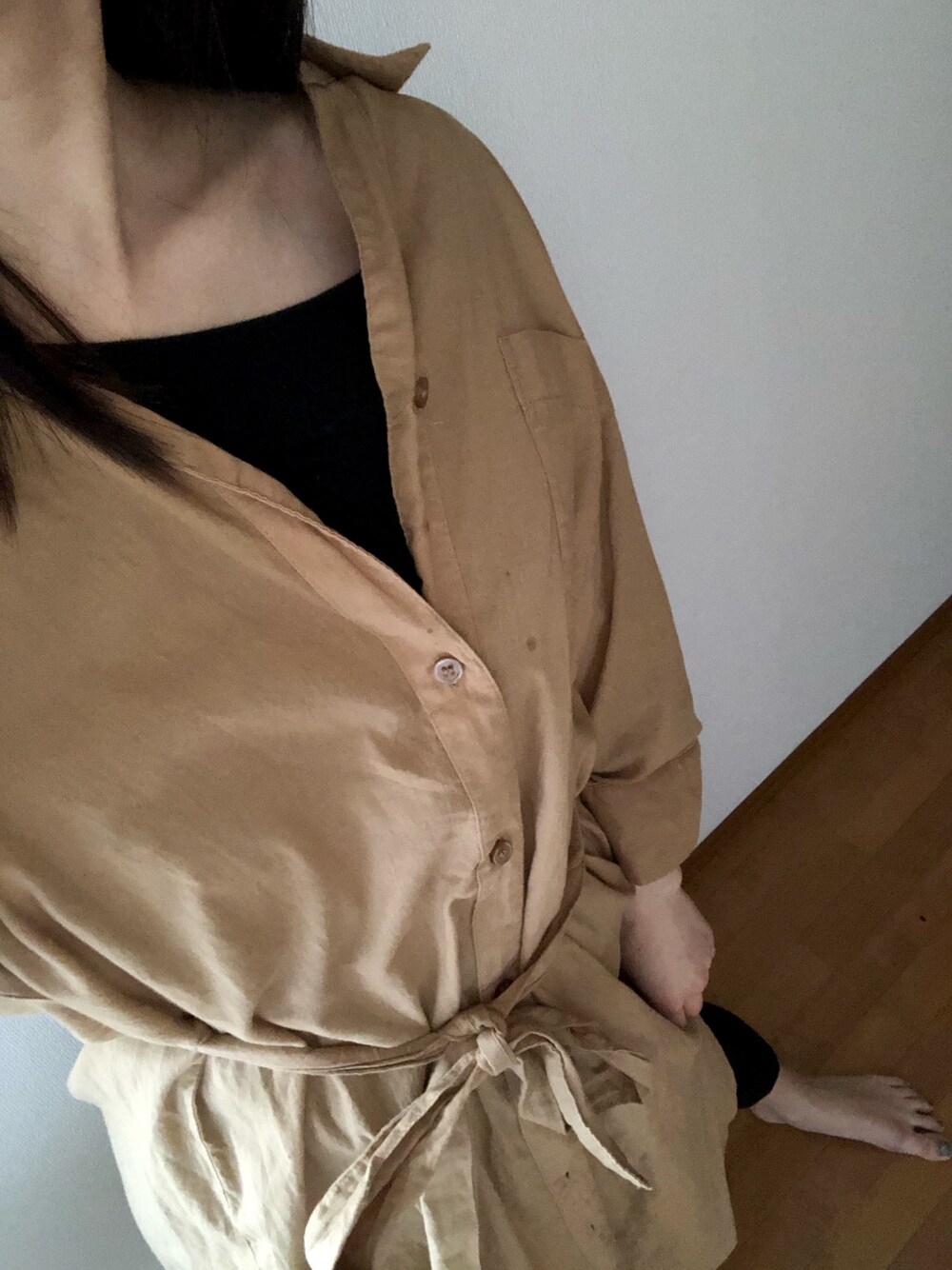 「おうちスタイル、レギンス」｜「Heatherのアイテム（シャツワンピース、ブラウン系）」を使った、Noko さん（レディース・160cm）の春コーディネートの1枚目の写真