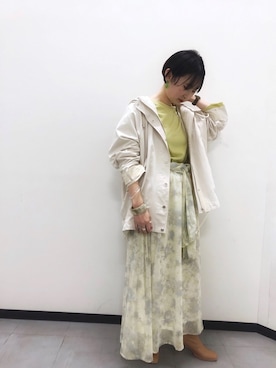 「ピスタチオ」｜「アイテム（ミリタリージャケット）」を使った、shitomiさん（レディース・156cm）の春コーディネート