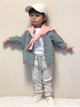 「くすみピンク」｜「アイテム（ノーカラージャケット）」を使った、shoeitaさん（キッズ・90cm）の春コーディネート