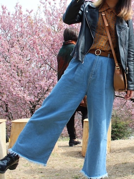 「FOREVER 21」｜「アイテム（ライダースジャケット）」を使った、tomonaさん（レディース・164cm）の春コーディネート