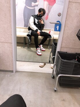 「NIKE SB（ナイキエスビー）のアイテム（その他アウター）」を使った、リょゥさん（メンズ・173cm）の冬コーディネート