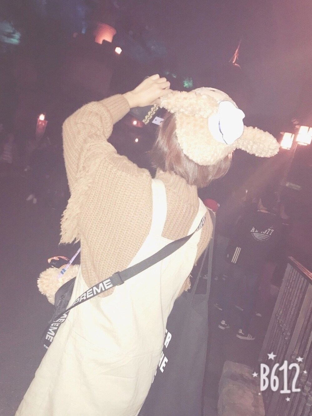 「おしゃれさんと繋がりたい、ディズニーハロウィン、ディズニーシー」｜「GUのアイテム（ニット/セーター、ベージュ系）」を使った、ねむさん（レディース・157cm）の秋コーディネートの1枚目の写真