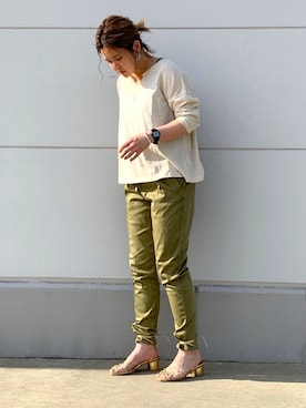 「ノーティードッグ」｜「アイテム（スラックス）」を使った、n a t s u k i ☺︎︎さん（レディース・155cm）の春コーディネート