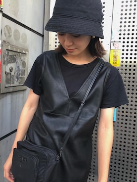 「レザーワンピース」｜「アイテム（ワンピース）」を使った、LISA さん（レディース・160cm）の夏コーディネート