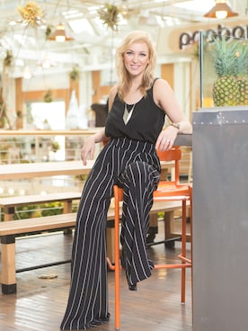 Nikki Mintonさんのコーディネート