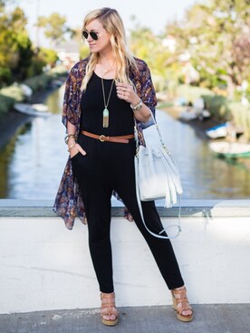 Nikki Mintonさんのコーディネート