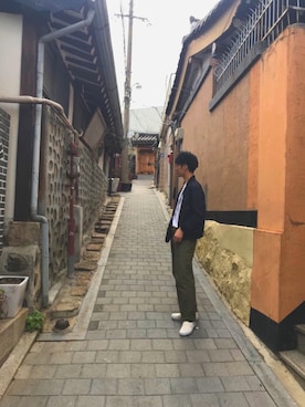 「韓国」｜「アイテム（スリッポン）」を使った、けーとさん（メンズ・183cm）の春コーディネート