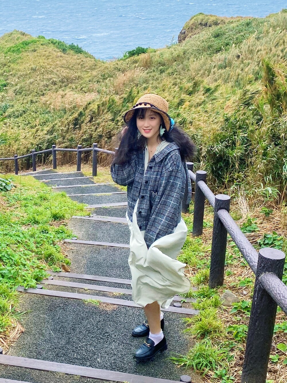 「w closetのアイテム（ジャケット/アウター、グレー系）」を使った、ふみさん（レディース・168cm）の冬コーディネートの1枚目の写真