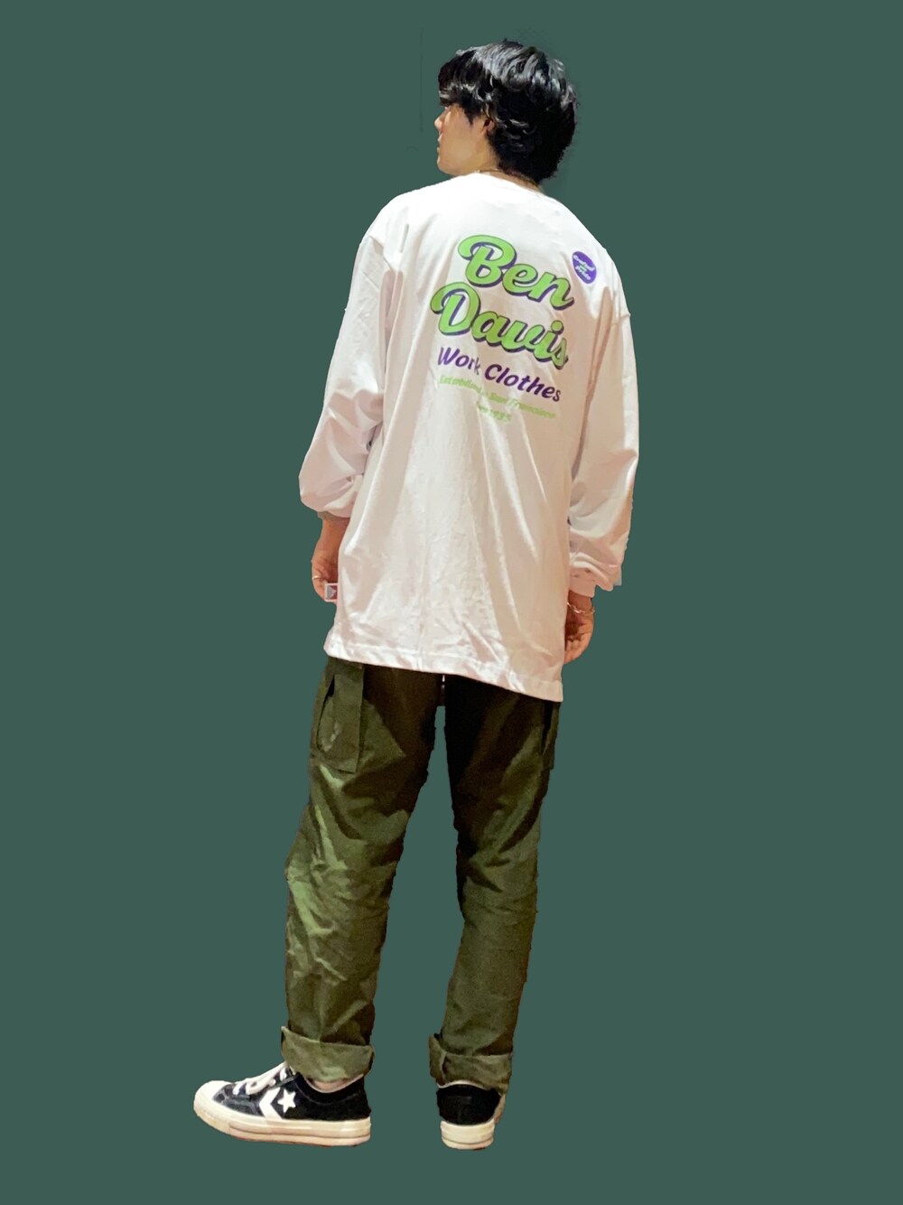 「スケータースタイル」｜「BEN DAVISの【BEN DAVIS】バックロゴロンＴ（Tシャツ/カットソー、ホワイト系）」を使った、shoki1997rさん（メンズ・167cm）の夏コーディネートの1枚目の写真
