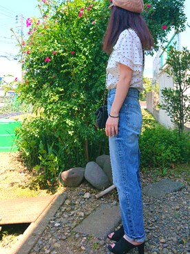 「ハイウエストストレートジーンズ」｜「アイテム（キャスケット）」を使った、tomoさん（レディース・158cm）の夏コーディネート
