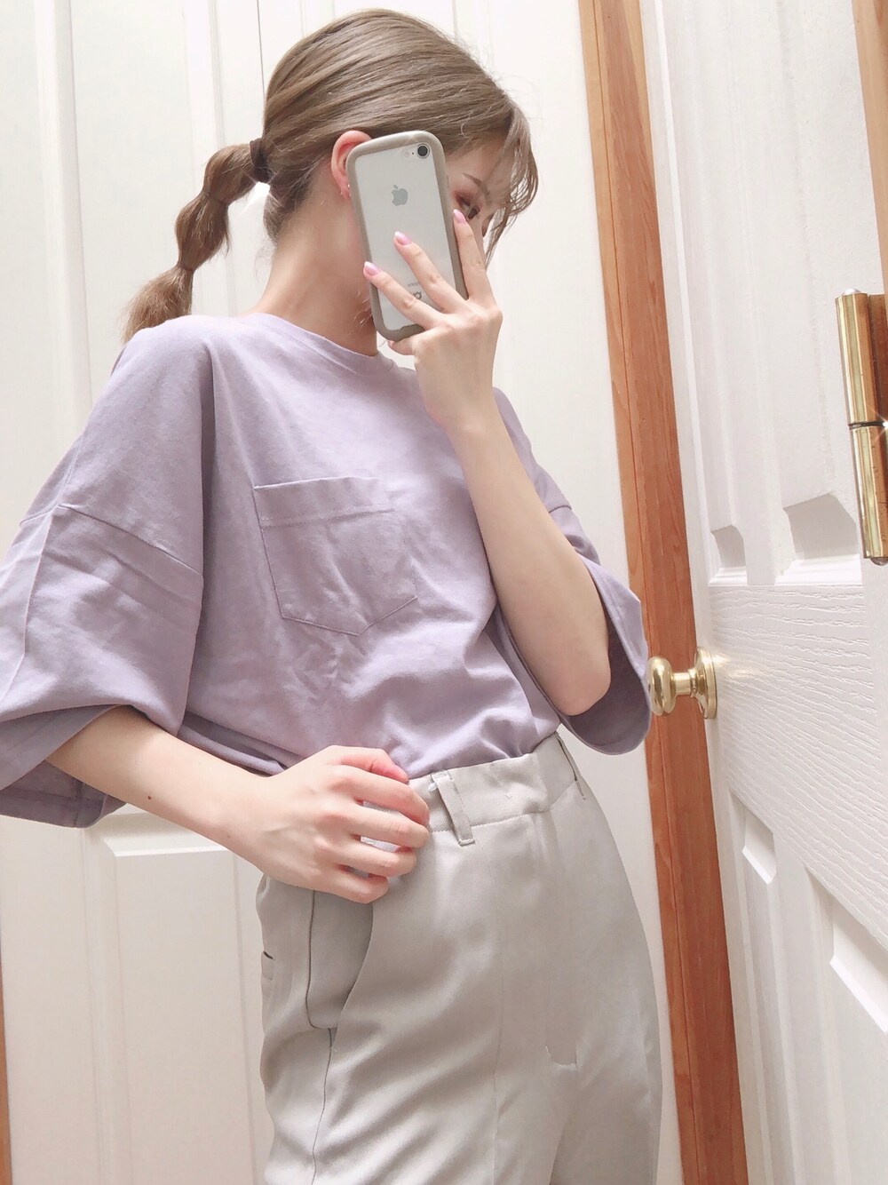 「apresjourmignon、色素薄い系、リネンパンツ、ルーズＴシャツ、Tシャツ、ZOZO」｜「apres jour mignonのアソートルーズTシャツ6【ZOZOTOWN限定アイテム】（Tシャツ/カットソー、パープル系）」を使った、NANA🤍🦛さん（レディース・157cm）の夏コーディネートの1枚目の写真