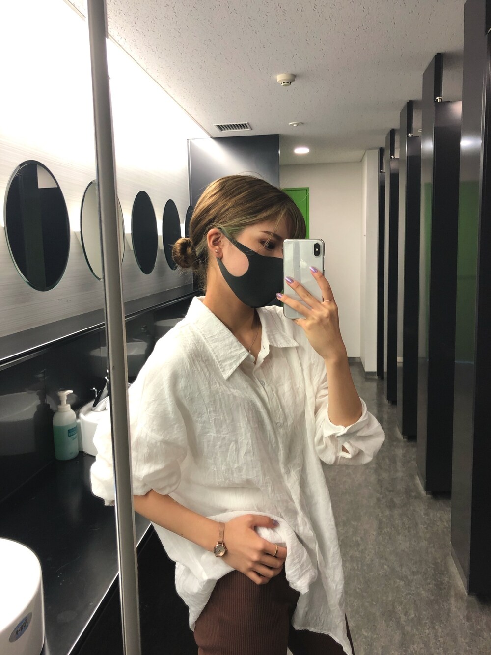 「秋コーデ、ラフコーデ、シアーシャツ、WEGO」｜「神戸レタスのアイテム（シャツ/ブラウス、ホワイト系）」を使った、NANA🤍🦛さん（レディース・157cm）の秋コーディネートの1枚目の写真