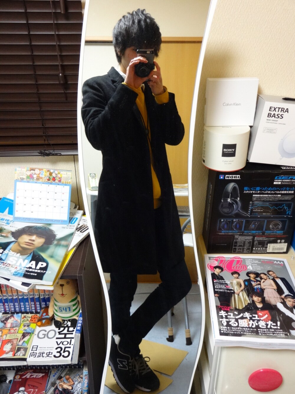 「休日スタイル、冬コーデ、スニーカー、New Balance、黒スキニー、オトナカジュアル、カジュアル、綺麗目、大学生、チェスターコート」｜「WEGOのWEGO/ポンチチェスターコート（チェスターコート、ブラック系）」を使った、yamaponさん（メンズ・179cm）の冬コーディネートの1枚目の写真