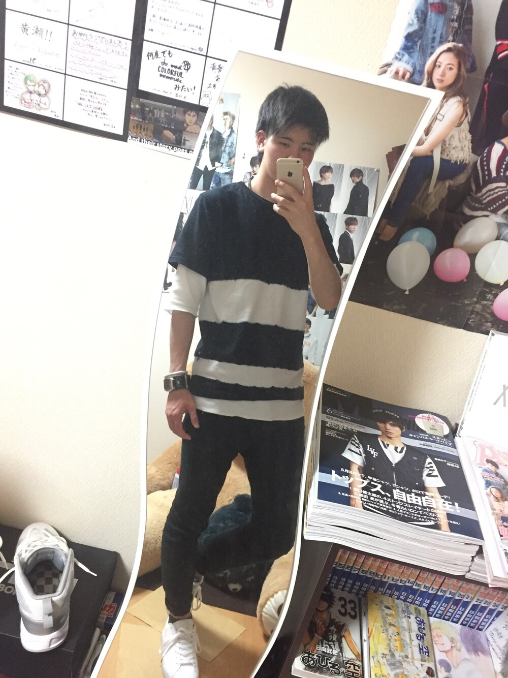 「夏コーデ、ストリート、シンプル、大学生、黒スキニー、ikka、ロールアップ、スニーカー、アディダス、おしゃれさんと繋がりたい」｜「ikkaのタイダイボーダーTシャツ（Tシャツ/カットソー、ブラック系）」を使った、yamaponさん（メンズ・179cm）の夏コーディネートの1枚目の写真
