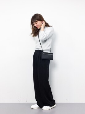 「NOISE MAKER（ノイズメーカー）のアイテム」を使った、ぐっさんさん（レディース・166cm）の冬コーディネート