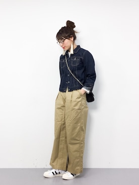 「rps（アールピーエス）のアイテム（デニムジャケット）」を使った、ぐっさんさん（レディース・166cm）の冬コーディネート