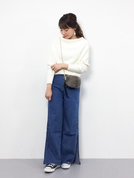 「GOUT COMMUN（グーコミューン）のアイテム（ショルダーバッグ）」を使った、ぐっさんさん（レディース・166cm）の冬コーディネート