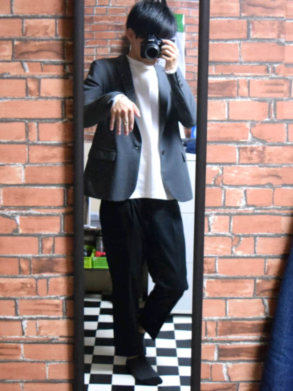 「wearhalloween2017、テーラードジャケット、セットアップ、モックネック」｜「Nikonのアイテム（カメラ/カメラグッズ、ブラック系）」を使った、かなめさん（メンズ・178cm）の秋コーディネートの1枚目の写真