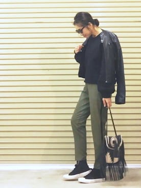 「バルーンスリーブ」｜AKARIさん（レディース・163cm）の冬コーディネート