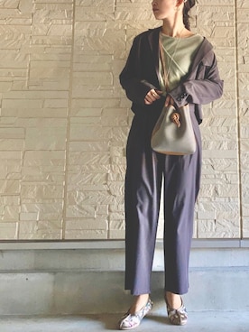 「春めきシューズ」｜「アイテム（スリッポン）」を使った、AKARIさん（レディース・163cm）の春コーディネート