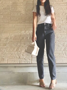 「ロングヘア」｜「アイテム（ハンドバッグ）」を使った、AKARIさん（レディース・163cm）の夏コーディネート