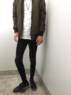 「Avail（アベイル）のアイテム（ブルゾン）」を使った、よっしーアイランド南口さん（メンズ・185cm）の春コーディネート